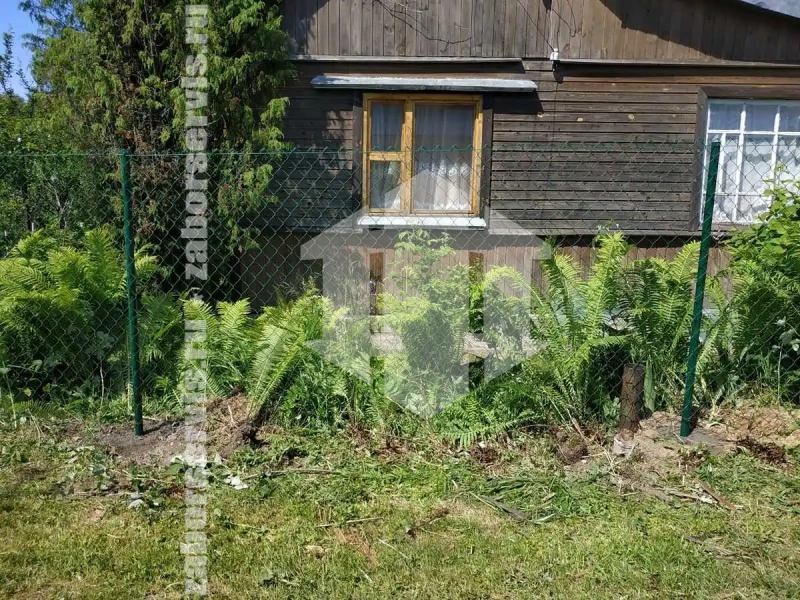 Заборы из сетки рабицы с бетонированием столбов 55 метров