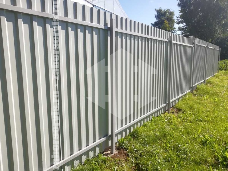 Забор из профнастила оцинкованный 72 метра