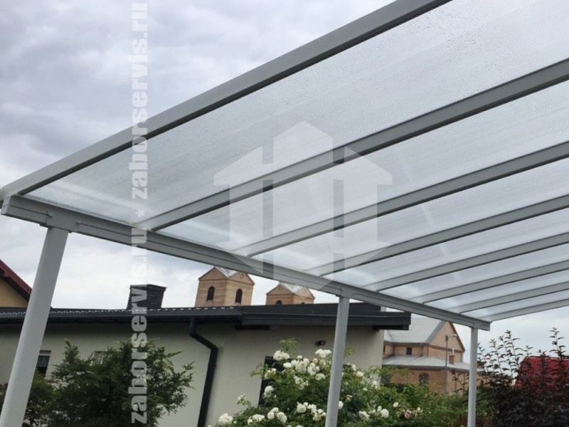 Навес из монолитного поликарбоната пример 6