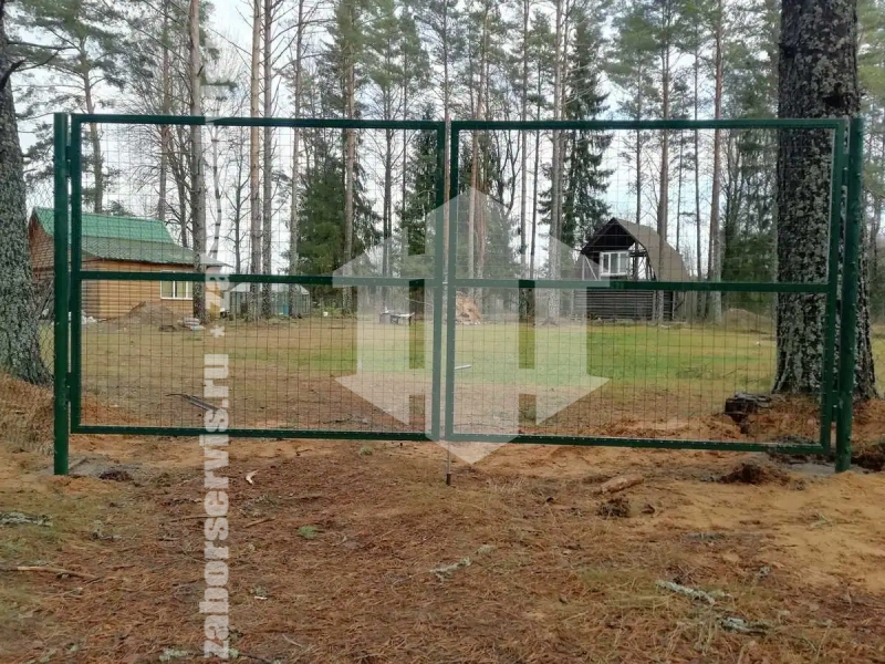 Забор из сетки рабицы в натяг с протяжкой арматуры 25 метров